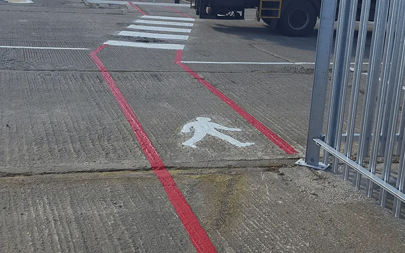 Cycle lane safety markings