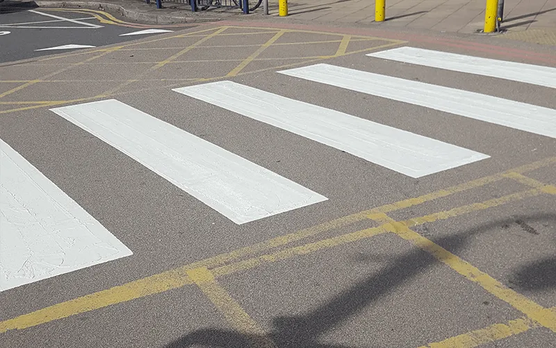 Pedestrian walkway markings