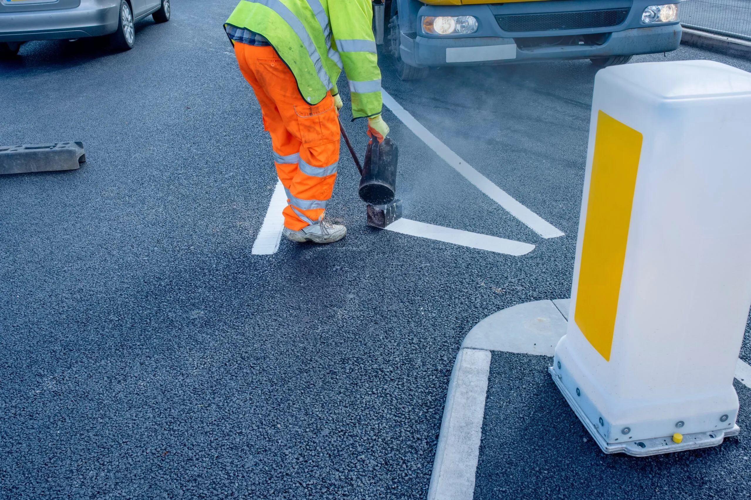 4 Common Mistakes That Risk Fines and Accidents with Road Surface Markings